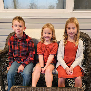 Meet your Posher, Laura